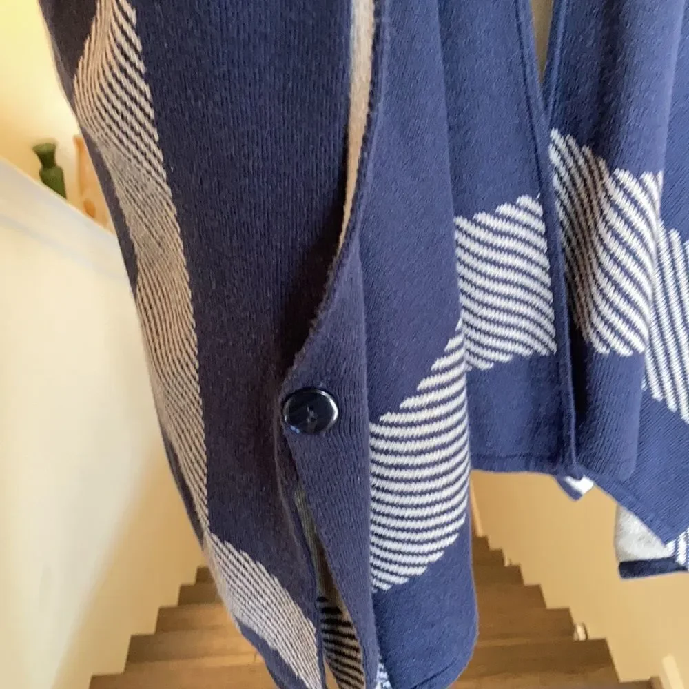 CABI Reversible Poncho Shawl Navy & Gray Sz M/L #3163 EUC